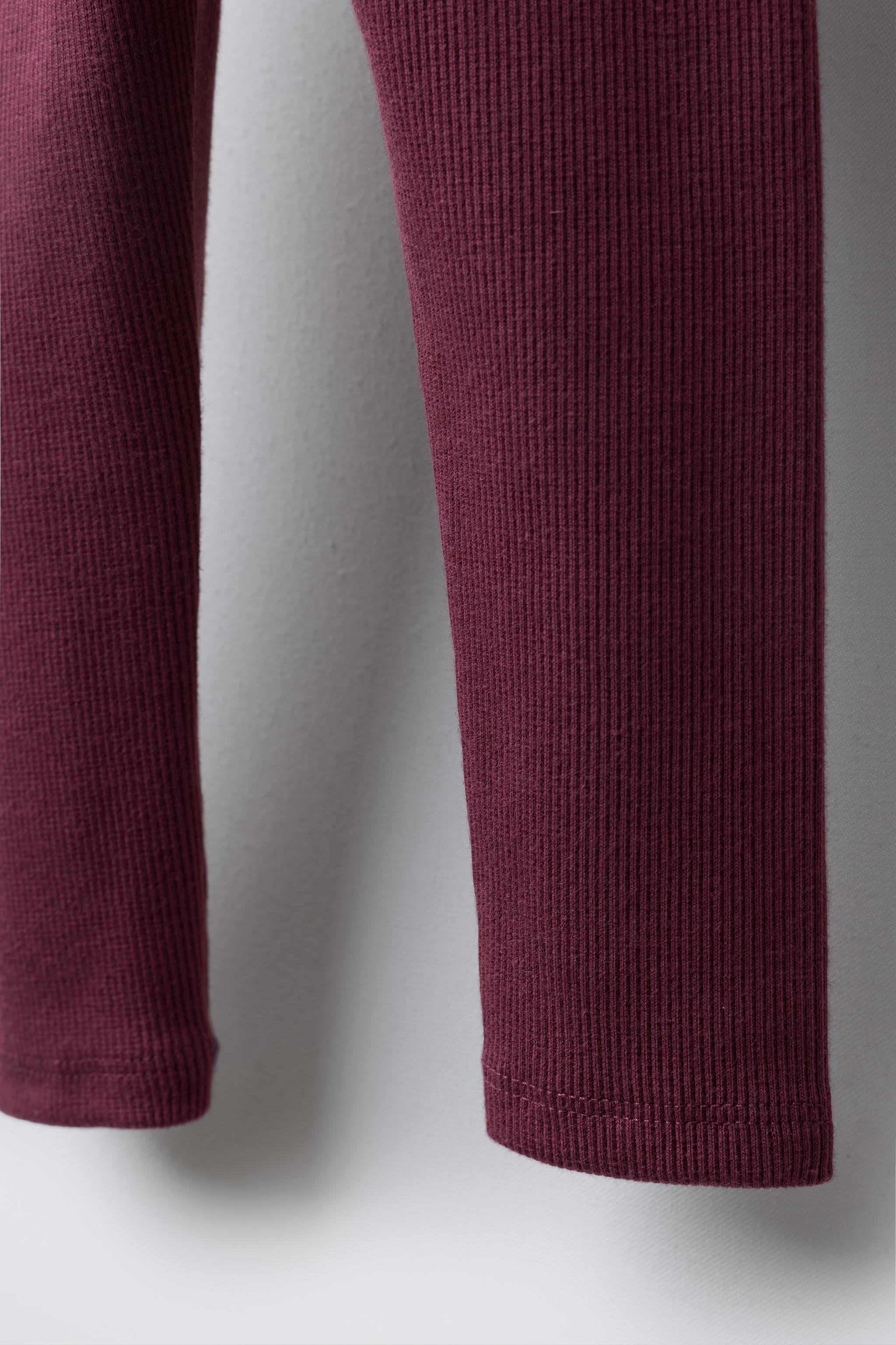 RIBBED MINNIE MOUSE AND FRIENDS © DISNEY LEGGINGS